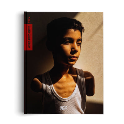 Cover World Press Photo Yearbook 2025